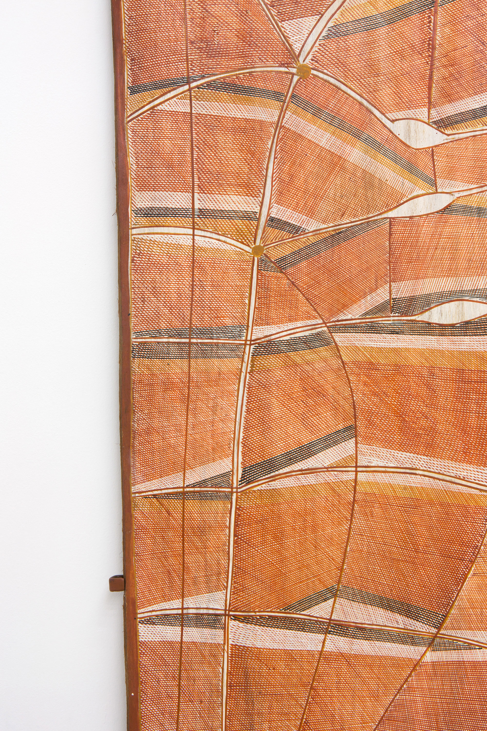 John Mawurndjul, “Kun-madj, dilly bag” (detail), 2004, ochre pigments with PVC fixative on stringybark, 210 × 68 cm