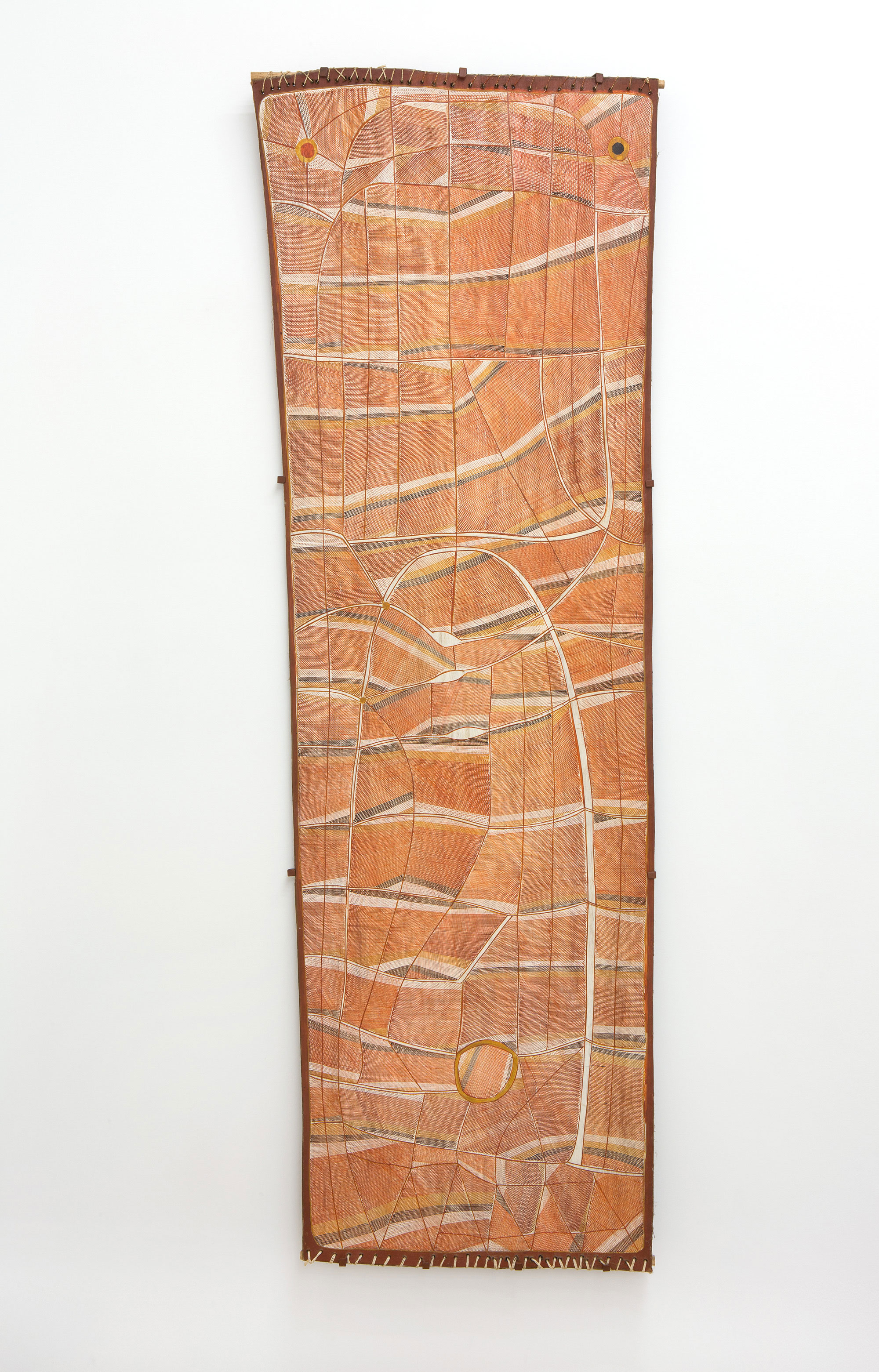 John Mawurndjul, “Kun-madj, dilly bag”, 2004, ochre pigments with PVC fixative on stringybark, 210 × 68 cm