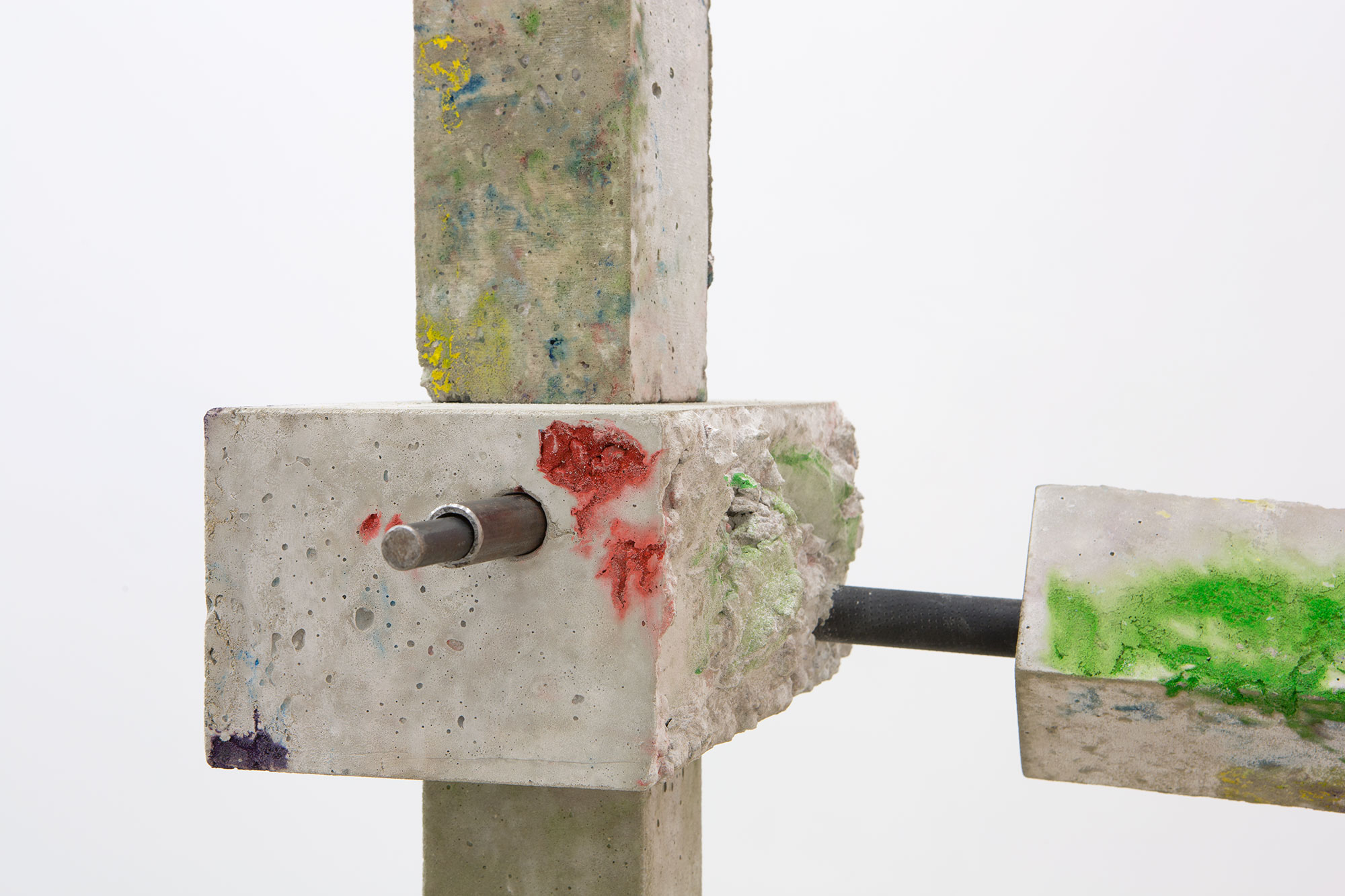 Magnus Pettersen, “Unemphasized Nature of Object-type Shape” (detail), 2015, concrete, pigment, iron, pvc, 2150 × 900 × 600 mm